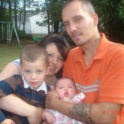 Profile Picture of Bobbie Richards (@bobbier8302008) on Twitter
