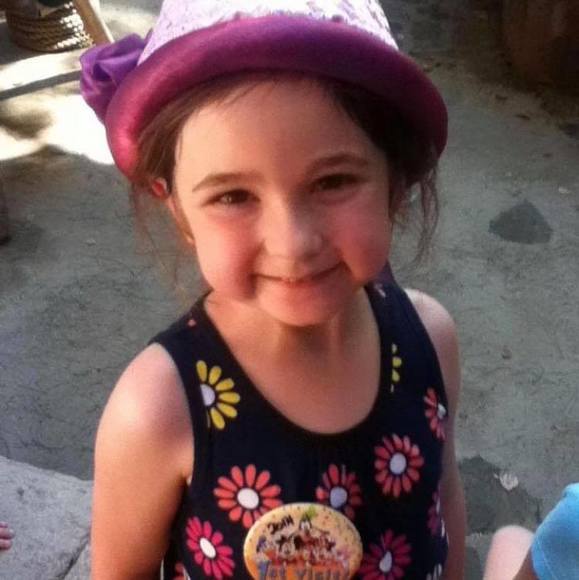 Profile Picture of Grayling Bennett (@graylingbennett) on Poshmark