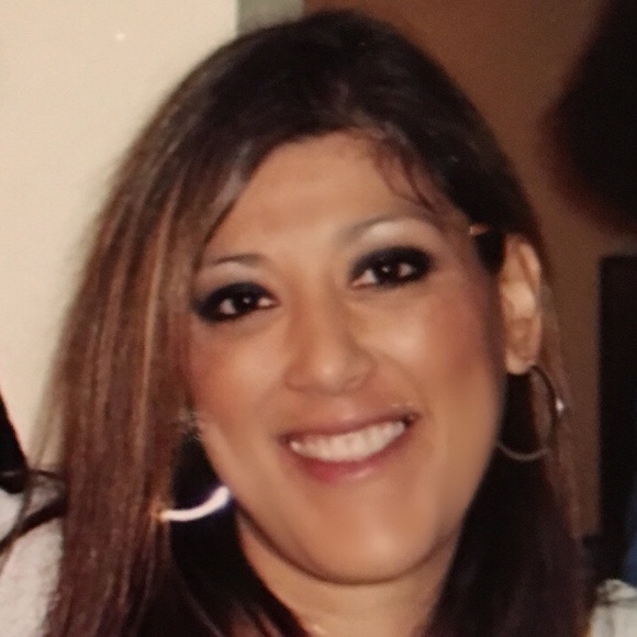 Profile Picture of Diana Latronica (@mireya425) on Poshmark