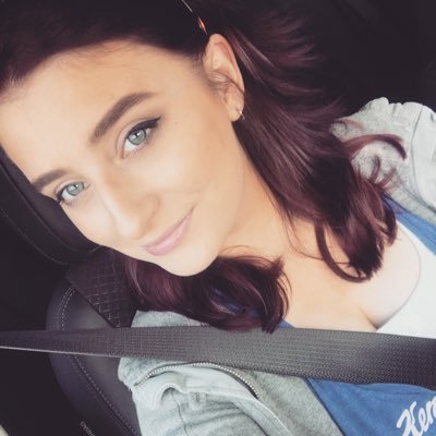 Profile Picture of Emily Carole Warren (@Lovely_Emily_) on Twitter