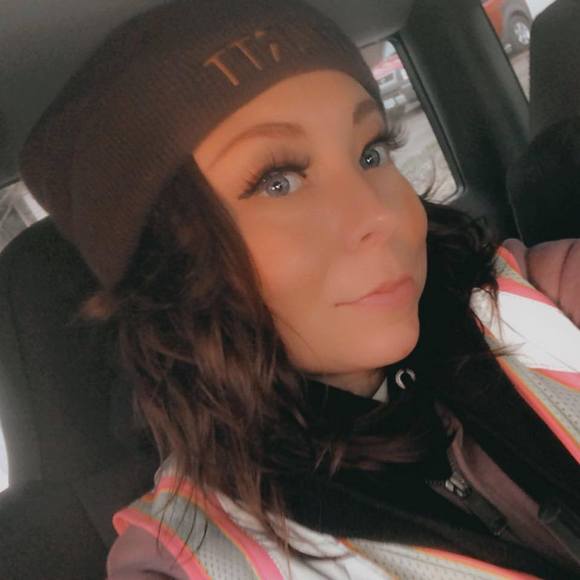Profile Picture of Stephanie Dunlap (@sdunlap10212) on Poshmark