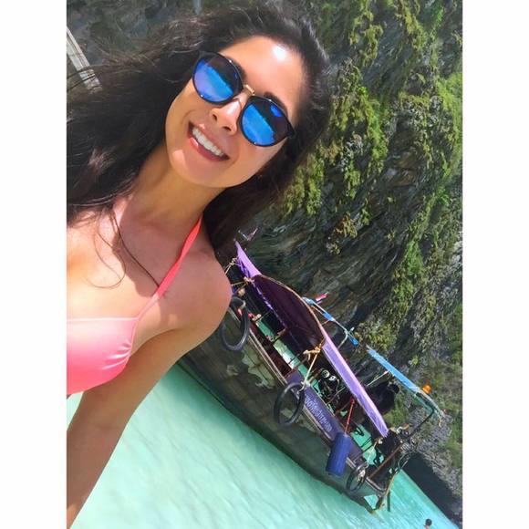 Profile Picture of Adrienne Gengnagel (@agengnagel) on Poshmark