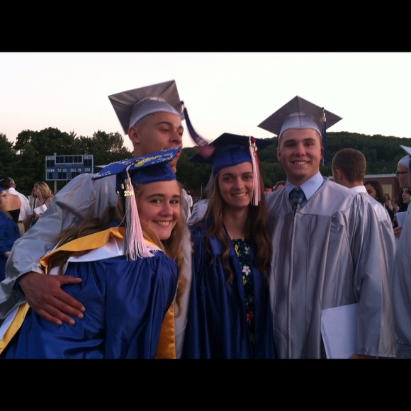 Profile Picture of Stephen Maroney (@stephenmaroney) on Poshmark