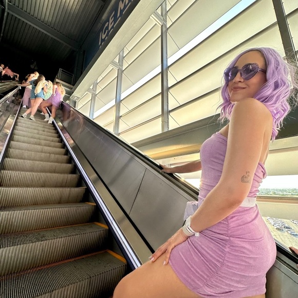 Profile Picture of Christine Coppola (@cacoppola43) on Poshmark