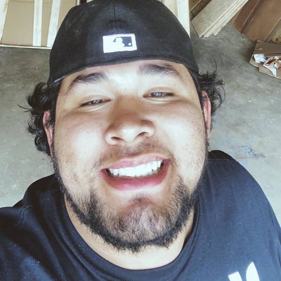 Profile Picture of Lucas Gonzales (@lucasgonzales74) on Poshmark