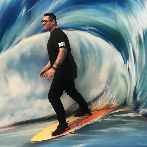 Profile Picture of Martin Zamora (@martinzee) on Poshmark