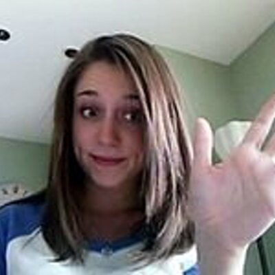 Profile Picture of Mrs. Carlie Parker (@DrKundeSage78) on Twitter