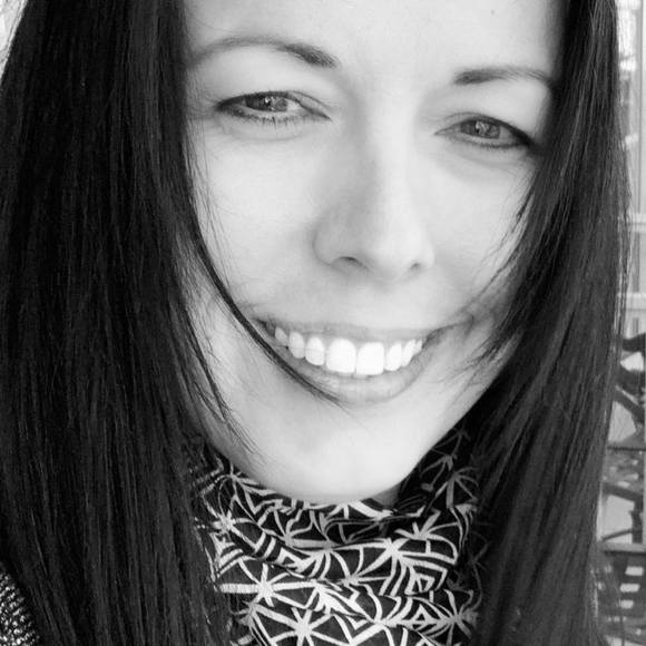 Profile Picture of Deena Murphy (@dee5676) on Poshmark