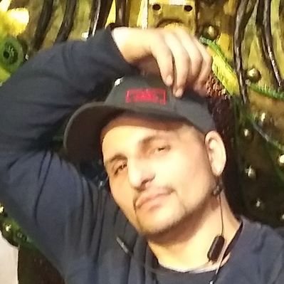 Profile Picture of Jonathan Lindenmuth (@JonathanLinde33) on Twitter