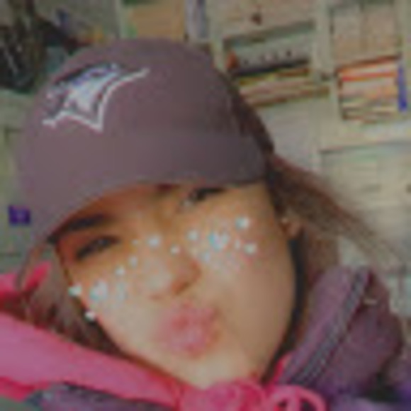 Profile Picture of Megan Lafferty (@meganlaggerty) on Poshmark