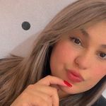 Profile Picture of Laryssa Ewellen (@laryssa_ewellen) on Instagram