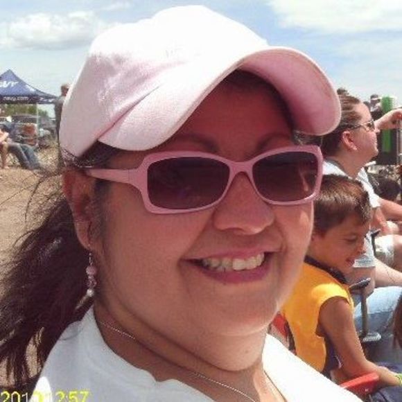 Profile Picture of Teresa Pacheco huston (@thebear2327) on Poshmark