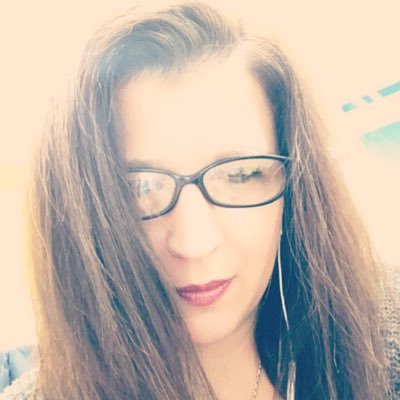 Profile Picture of Renee' Perron (@ReneeAPerron) on Twitter