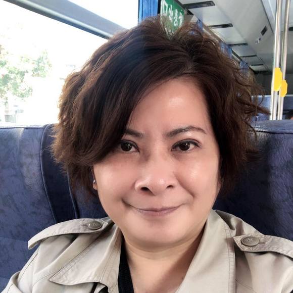 Profile Picture of Mandy Wu (@manduwu222) on Poshmark