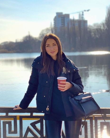 Profile Picture of Leona Holt (@bu490270) on Poshmark