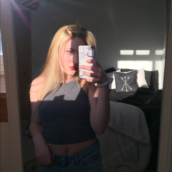 Profile Picture of Anja Hanson (@anja_hanson) on Poshmark