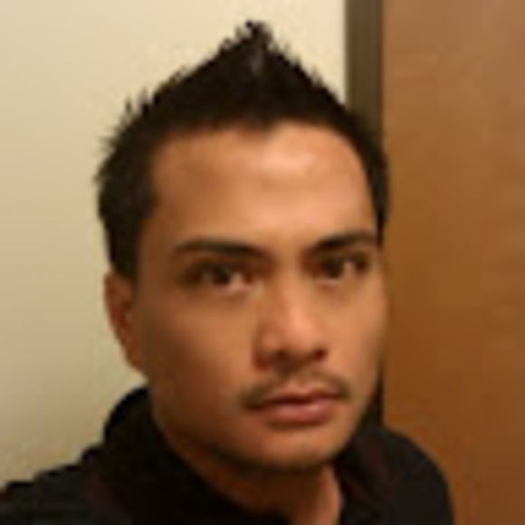 Profile Picture of Michael Taeza (@bhengol12) on Poshmark