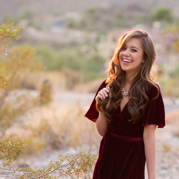 Profile Picture of Kennedy Dyer (@kennedydyer) on Poshmark