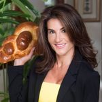 Profile Picture of MELISSA  - Food Network Chef (@themelissamayo) on Instagram