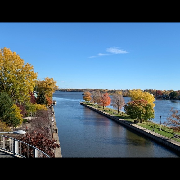 Hanadi Achmar - Poshmark Profile Picture of Hanadi Achmar (@hanadiachmar) on Poshmark