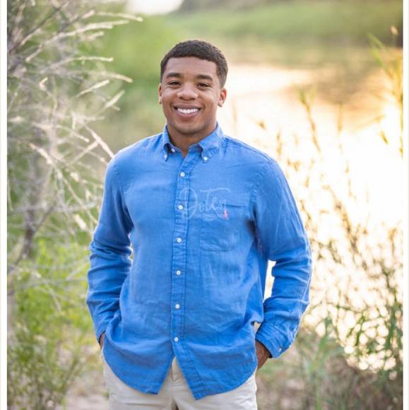 Profile Picture of Gregory Wilson (@gregw81) on Poshmark