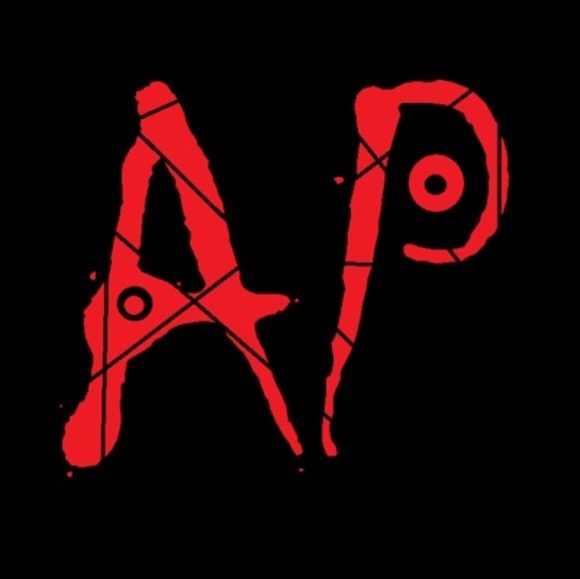 Profile Picture of Adam Polanski (@adampolanski) on Poshmark