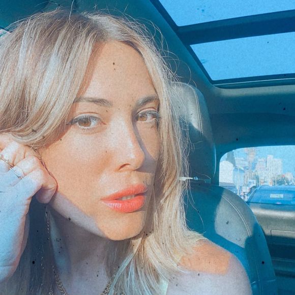 Profile Picture of Jennie Stierwalt (@jenniescloset11) on Poshmark