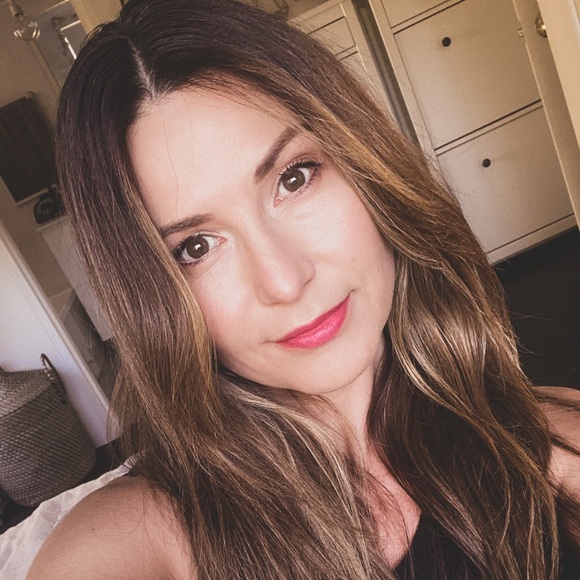 Profile Picture of Claudia Pace (@claudia_pace) on Poshmark