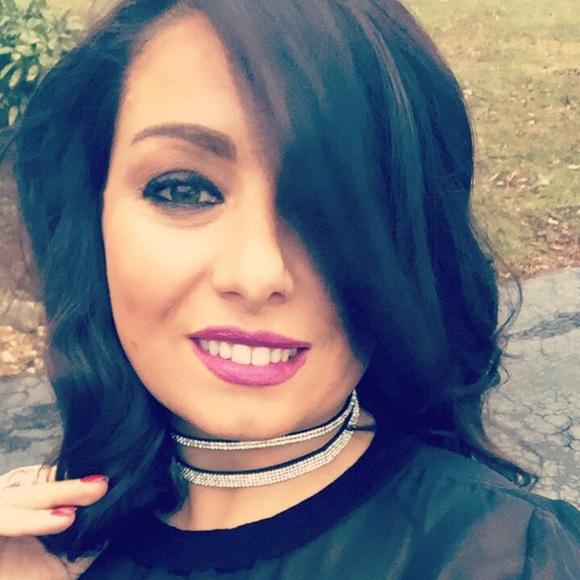 Profile Picture of Josephina Spinosa (@jojospinosa) on Poshmark