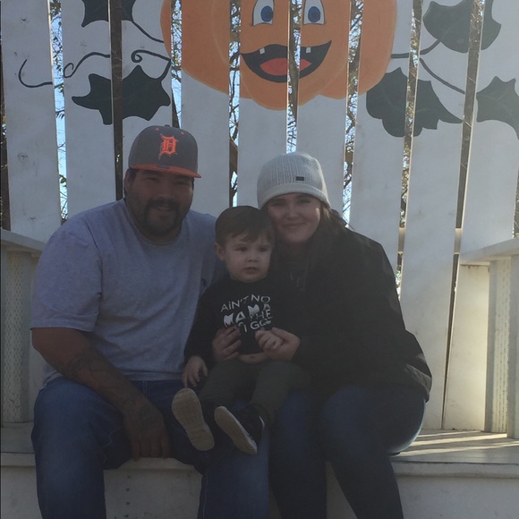 Profile Picture of Tia Berkopec (@tia_berkopec) on Poshmark