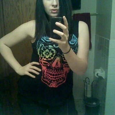 Profile Picture of Krystal Klein (@XNexiaX) on Twitter