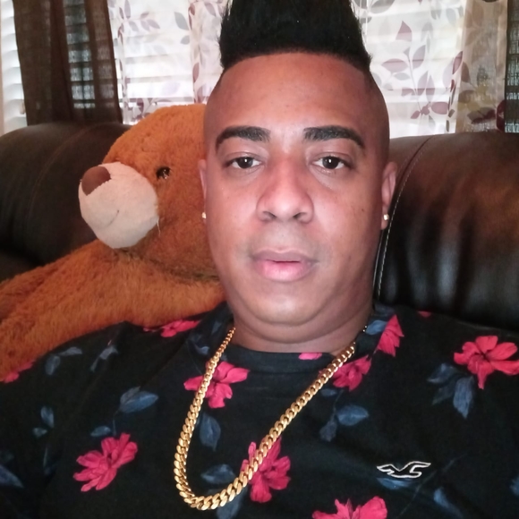 Profile Picture of Julio garcia Garcia (@jg446360) on Poshmark