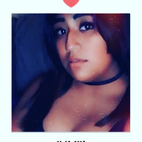 Profile Picture of Orlanda Santo (@orlanda2santo) on Poshmark