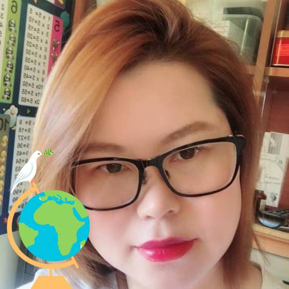 Profile Picture of Lifang Lin (@lifanglin) on Poshmark