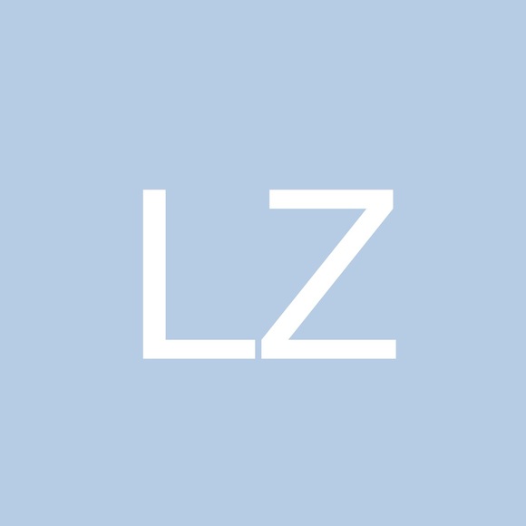 Profile Picture of Lin Zheng (@lindazzll) on Poshmark