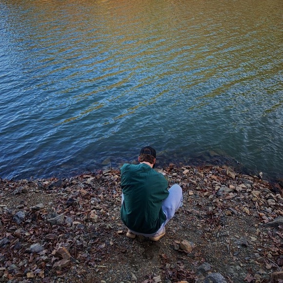 Profile Picture of Bradley Gray (@bradleyg20) on Poshmark