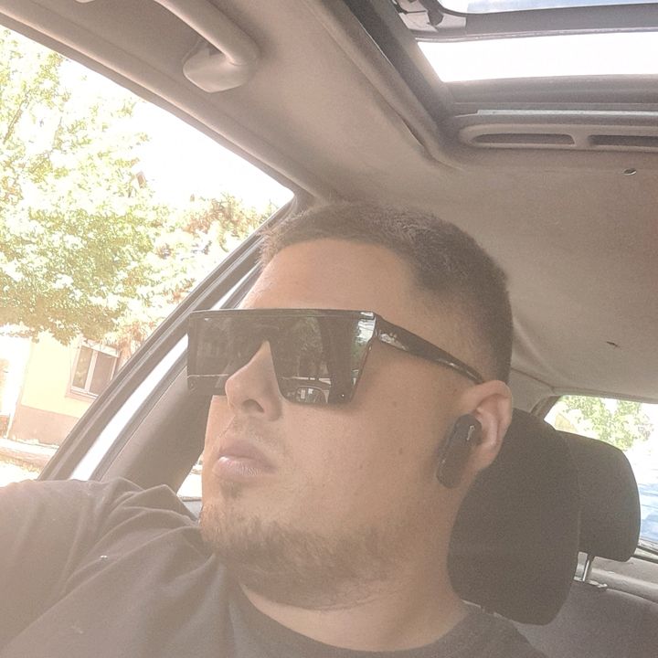 Profile Picture of Dávid Csiko (@nem1tevagyok) on Tiktok