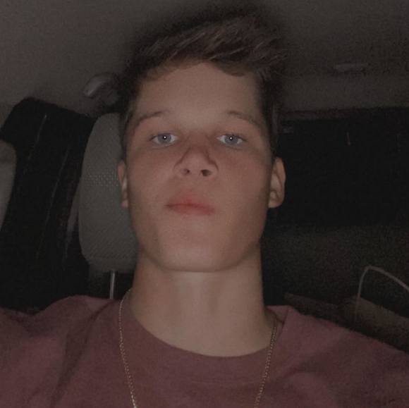 Profile Picture of Matt Cardillo (@matt_cardillo) on Poshmark