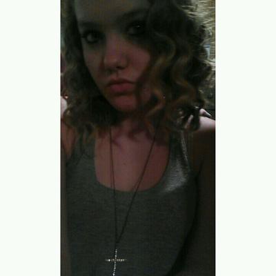 Profile Picture of April Hansen (@april_marieee3) on Twitter