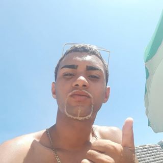 Profile Picture of Gabriel Martiíns Jr (Quem me Protege não dormi) (@gabriel.martinns.31) on Facebook