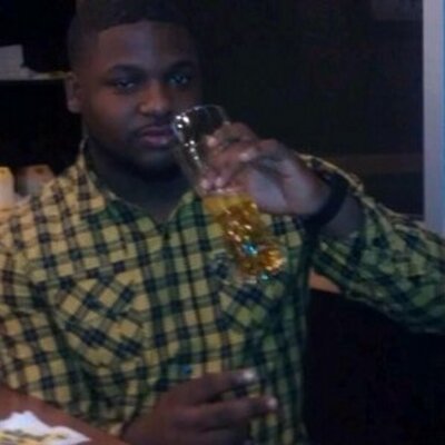 Profile Picture of Carlos Sharp (@Loschillz21) on Twitter