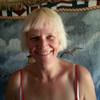 Profile Picture of Kari Howard (@imloved4) on Twitter
