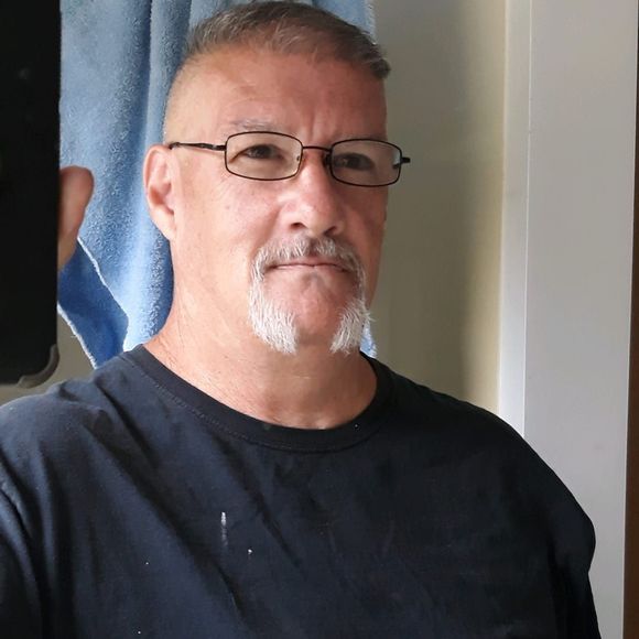 Profile Picture of Tony Boyle (@tony_boyle) on Poshmark