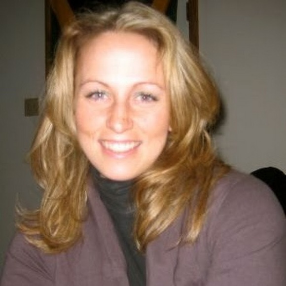 Profile Picture of Beth Drabkoski (@bethoski) on Poshmark