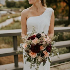 Profile Picture of Bobbi Hummel (@bobbihummel) on Pinterest