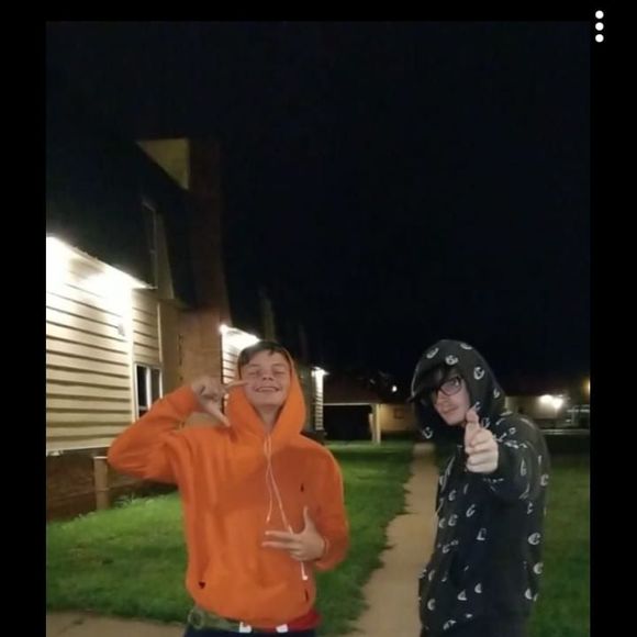 Profile Picture of Seth Lynn (@seth_lynn) on Poshmark