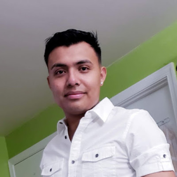 Profile Picture of Tony Estrada (@tonyestrada900) on Poshmark