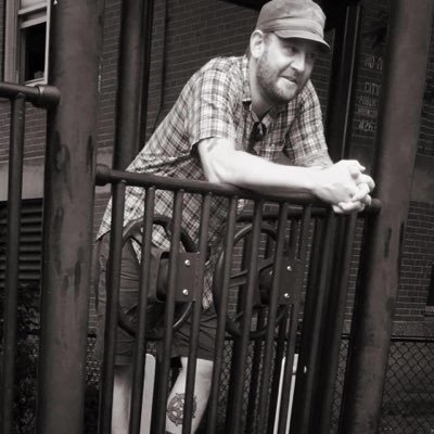 Profile Picture of Adam Dennis (@AdamDennisBooks) on Twitter