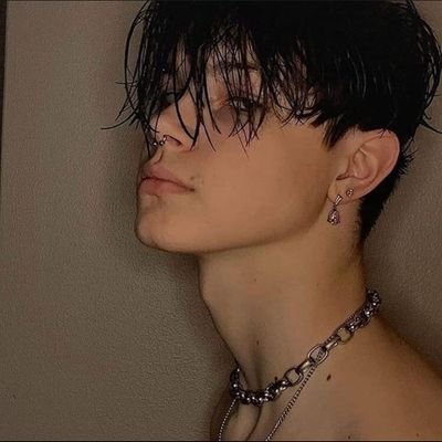 Profile Picture of Gavin Shank 🖤 ✨ (@gavin_shank) on Twitter