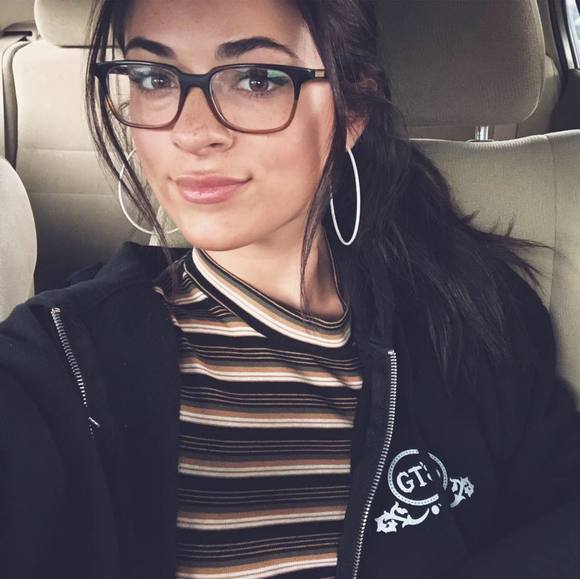 Nicole Palladini - Poshmark Profile Picture of Nicole Palladini (@nicolepalladini) on Poshmark